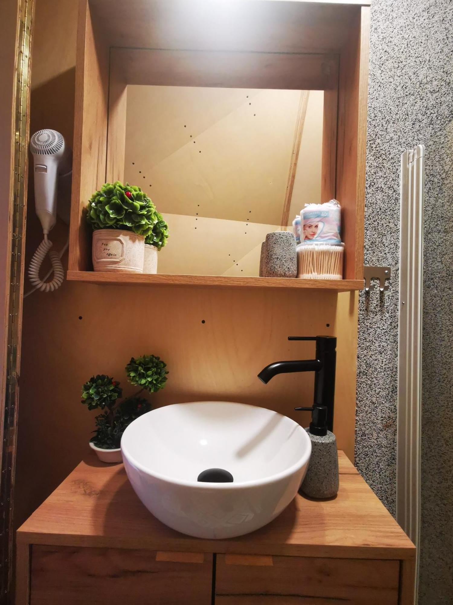 Glamping Zazen Hotel Drumu Carului Exterior photo